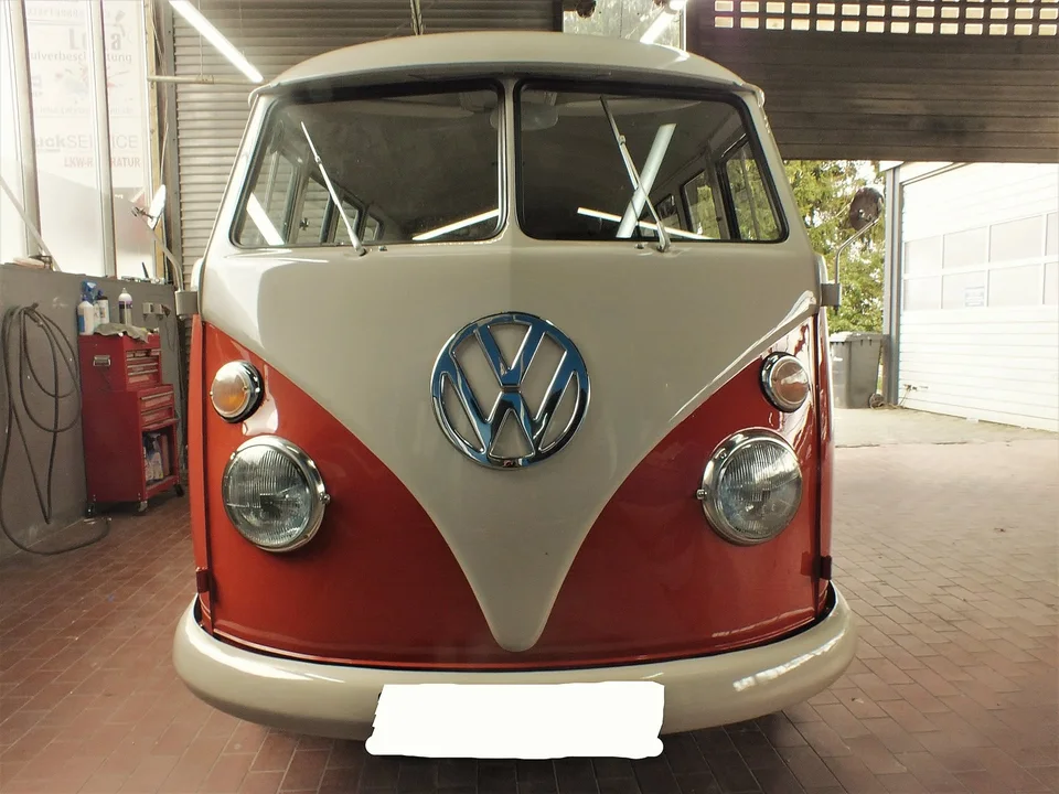Youngtimer- & Oldtimer-Restauration – Werkstattmotiv