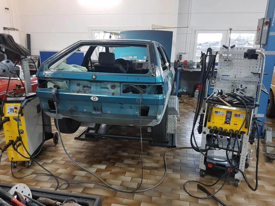 Unfallreparaturen – Werkstattmotiv